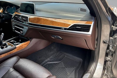 2017 BMW 7 Series 740i