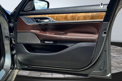 2017 BMW 7 Series 740i
