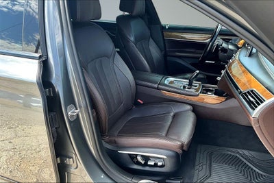 2017 BMW 7 Series 740i