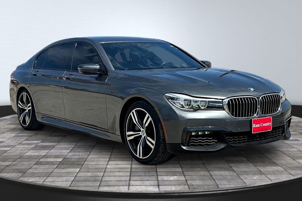 2017 BMW 7 Series 740i
