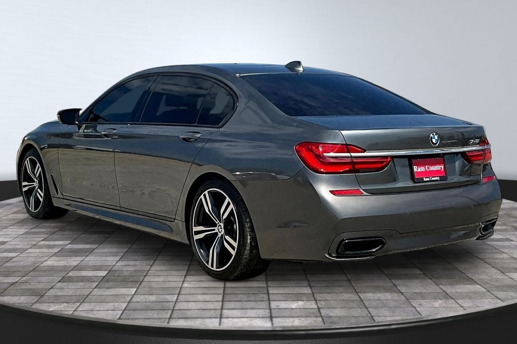 2017 BMW 7 Series 740i