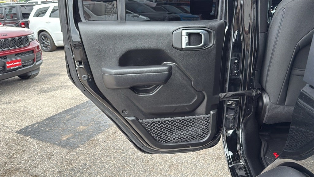 2023 Jeep Wrangler 4-Door Sport Altitude 4x4