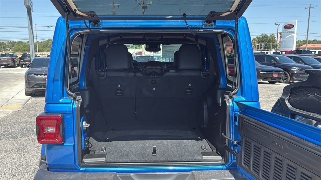 2025 Jeep Wrangler WRANGLER 4-DOOR SAHARA