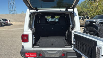 2025 Jeep Wrangler WRANGLER 4-DOOR SAHARA