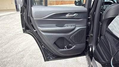 2025 Jeep Grand Cherokee GRAND CHEROKEE LAREDO X 4X2