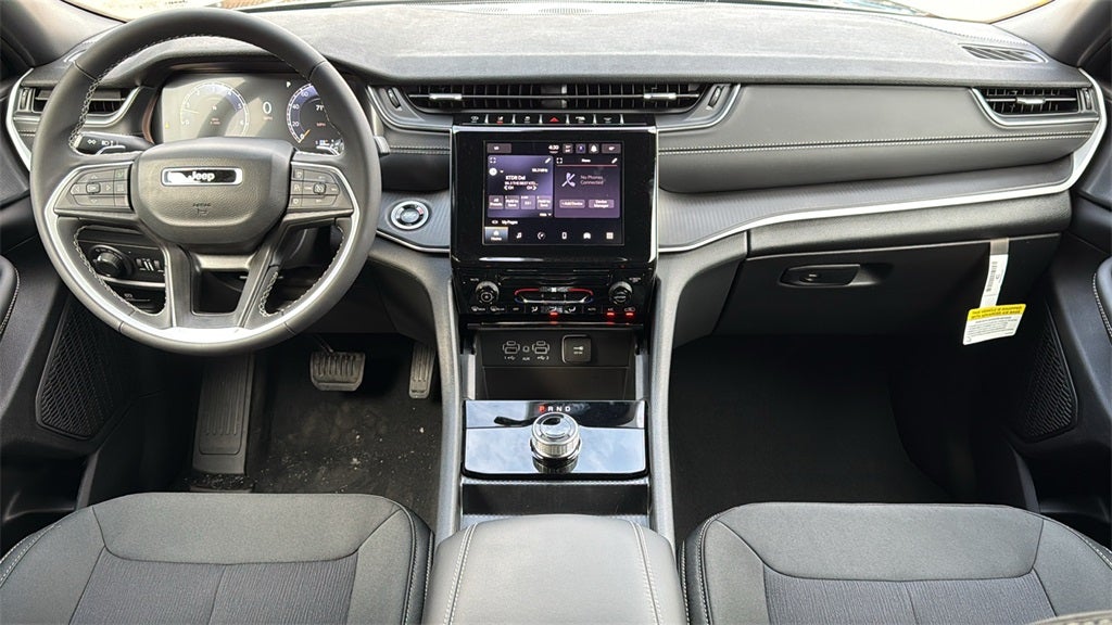 2025 Jeep Grand Cherokee GRAND CHEROKEE LAREDO X 4X2