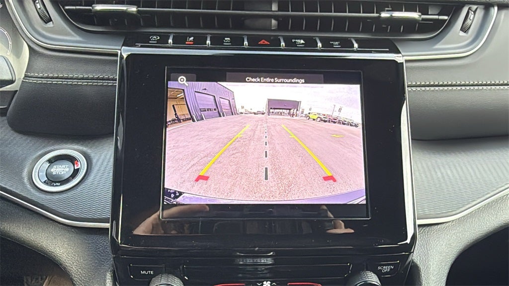 2025 Jeep Grand Cherokee GRAND CHEROKEE LAREDO X 4X2