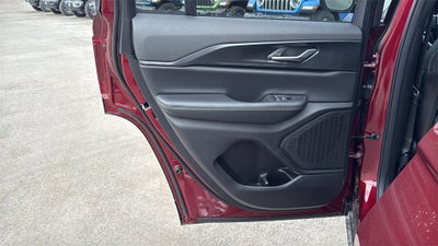 2025 Jeep Grand Cherokee GRAND CHEROKEE LAREDO 4X2