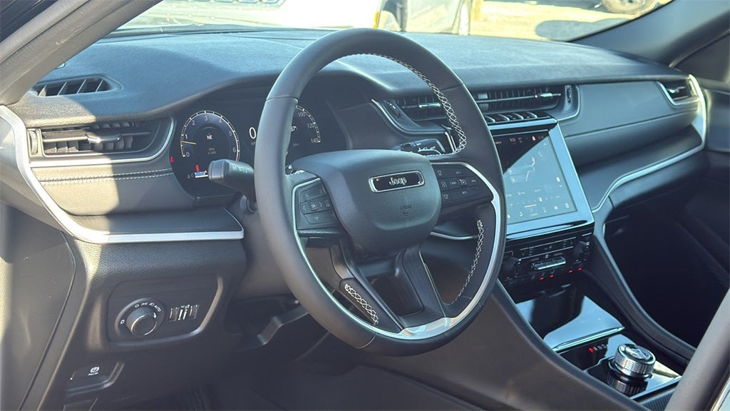 2025 Jeep Grand Cherokee GRAND CHEROKEE ALTITUDE 4X2