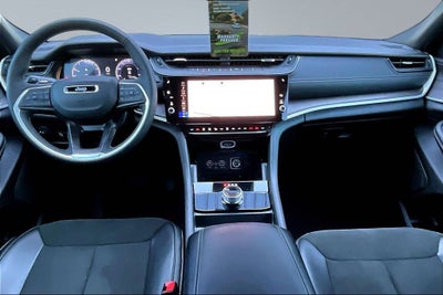 2026 Jeep Grand Cherokee Altitude