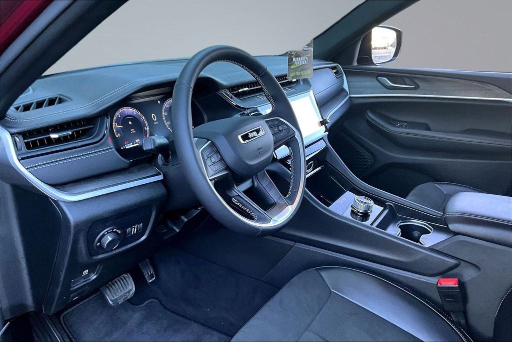 2026 Jeep Grand Cherokee Altitude