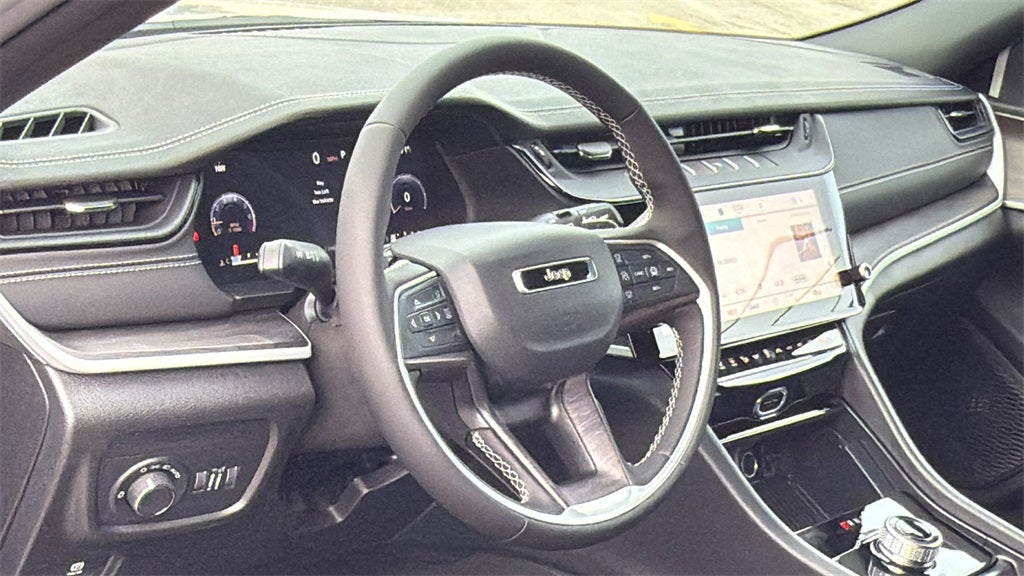 2026 Jeep Grand Cherokee GRAND CHEROKEE LAREDO ALTITUDE 4X2