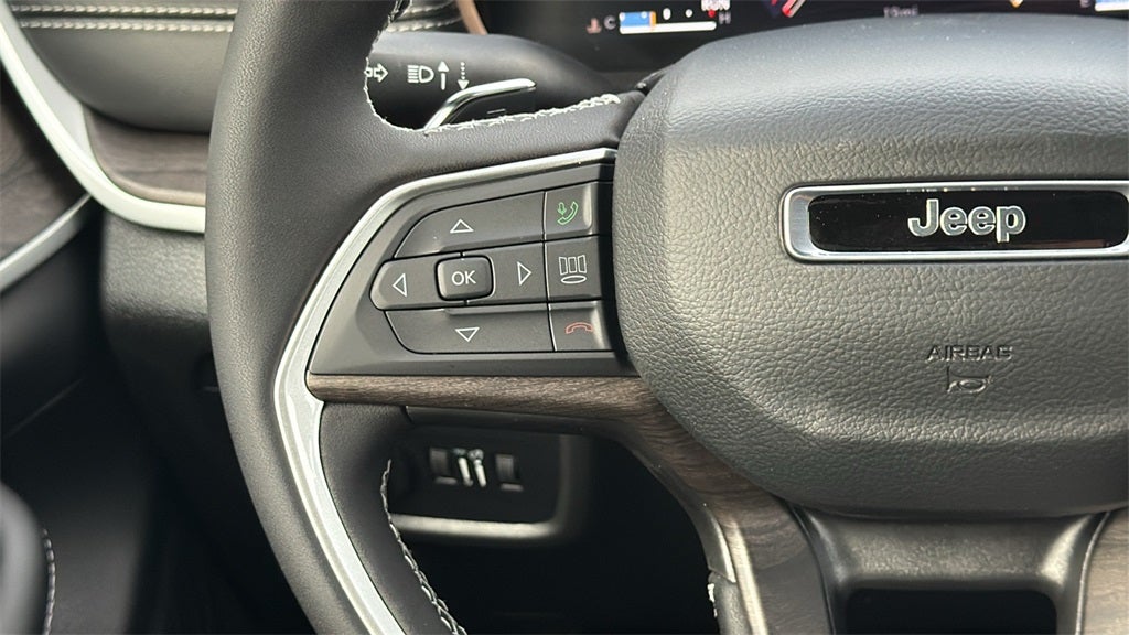 2026 Jeep Grand Cherokee GRAND CHEROKEE LAREDO ALTITUDE 4X2