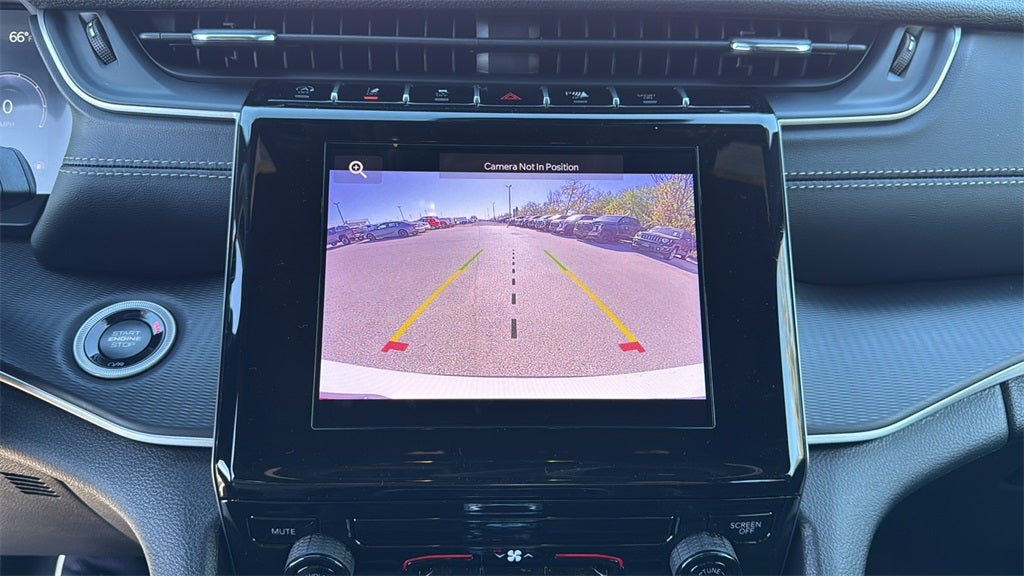 2025 Jeep Grand Cherokee GRAND CHEROKEE L LAREDO X 4X2