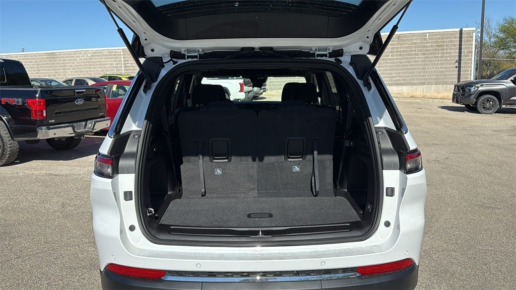 2025 Jeep Grand Cherokee GRAND CHEROKEE L LAREDO X 4X2