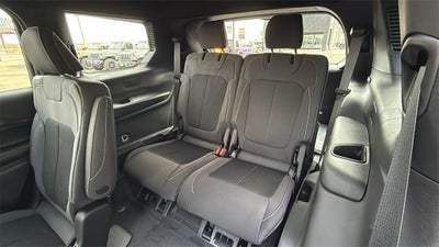 2025 Jeep Grand Cherokee GRAND CHEROKEE L LAREDO X 4X2