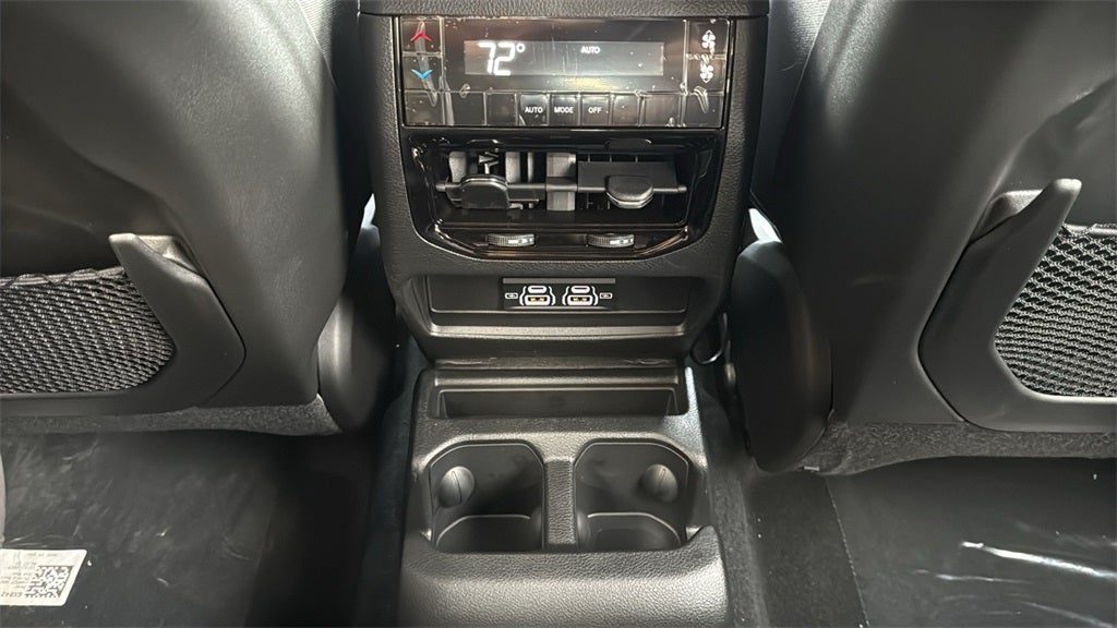 2025 Jeep Grand Cherokee GRAND CHEROKEE L LAREDO X 4X2