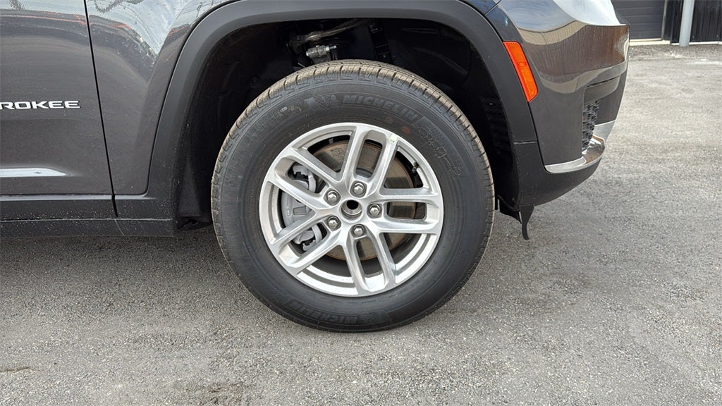 2025 Jeep Grand Cherokee GRAND CHEROKEE L LAREDO X 4X2