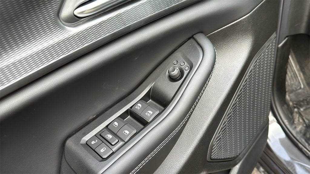 2025 Jeep Grand Cherokee GRAND CHEROKEE L LAREDO X 4X2