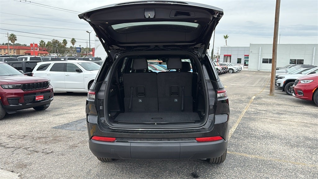 2025 Jeep Grand Cherokee GRAND CHEROKEE L ALTITUDE 4X2