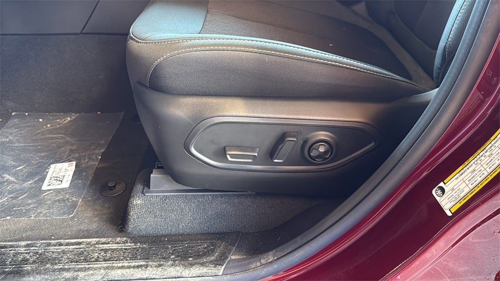 2025 Jeep Grand Cherokee GRAND CHEROKEE L LAREDO X 4X2