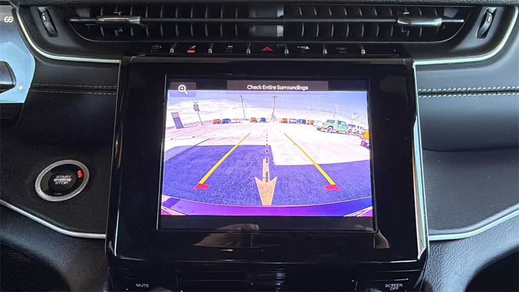 2025 Jeep Grand Cherokee GRAND CHEROKEE L LAREDO X 4X2