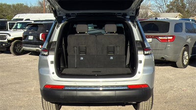 2025 Jeep Grand Cherokee GRAND CHEROKEE L LAREDO X 4X2