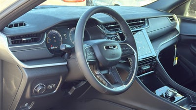 2025 Jeep Grand Cherokee GRAND CHEROKEE L LAREDO X 4X2