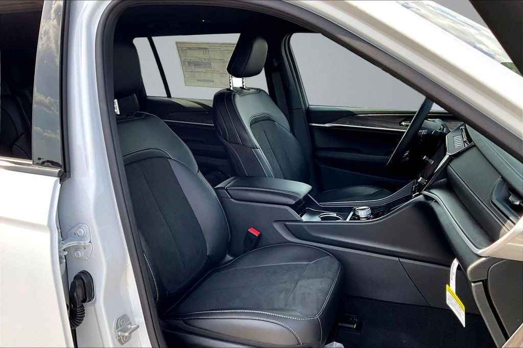 2026 Jeep Grand Cherokee L Altitude