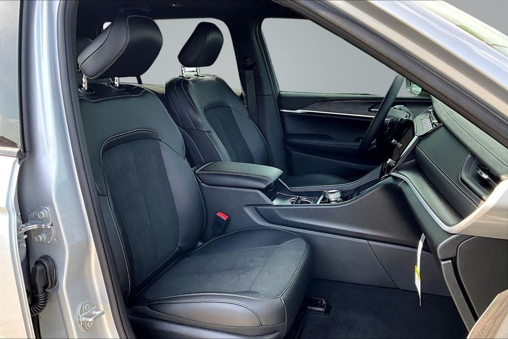 2026 Jeep Grand Cherokee L Altitude