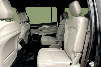 2026 Jeep Grand Wagoneer L 4x2