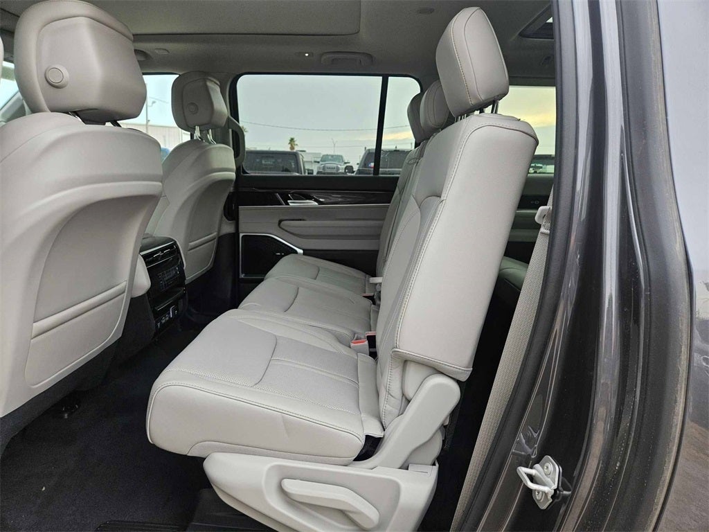 2024 Jeep Wagoneer WAGONEER L 4X2