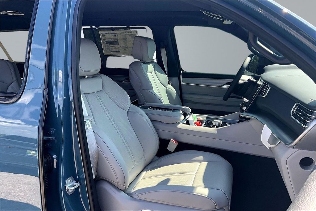 2026 Jeep Grand Wagoneer L Limited Reserve