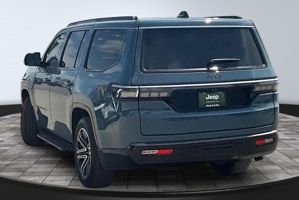 2026 Jeep Grand Wagoneer 4x2
