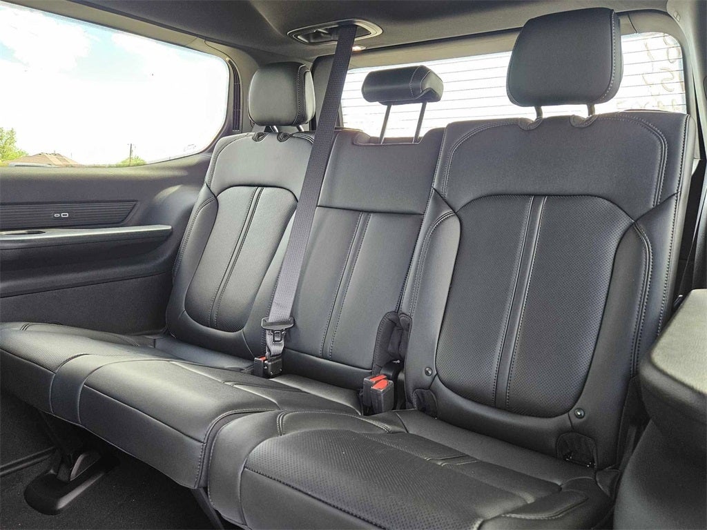 2024 Jeep Wagoneer Base 4WD