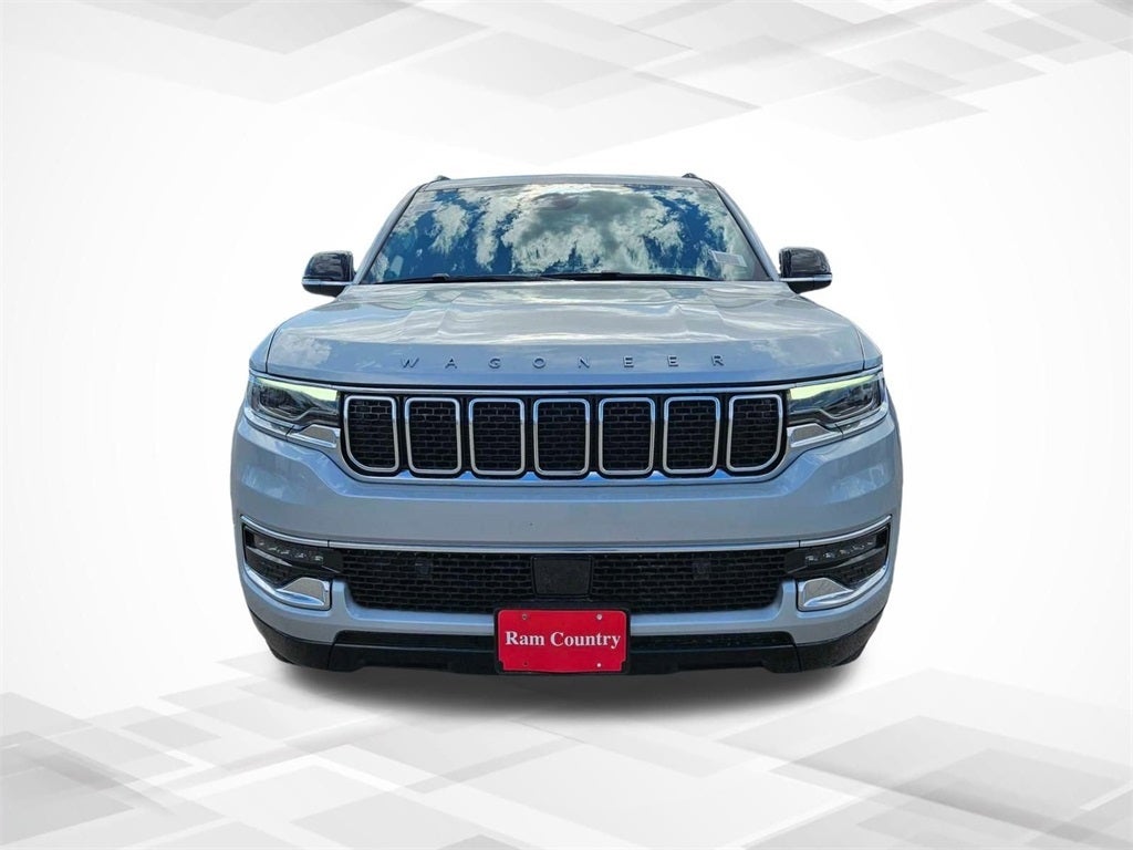 2024 Jeep Wagoneer Base 4WD