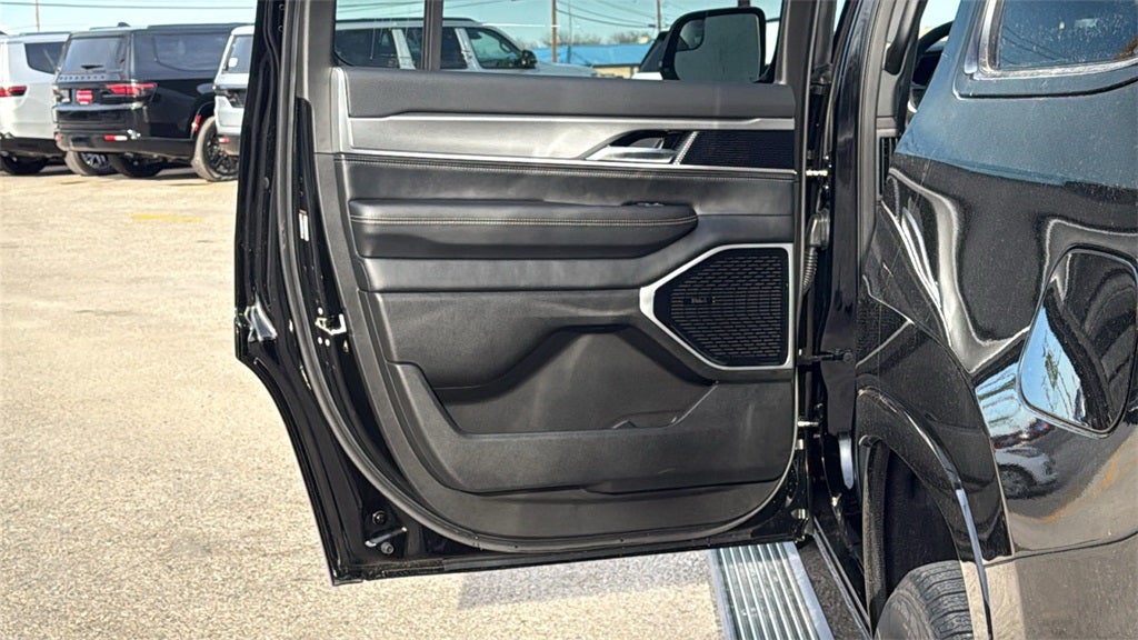 2026 Jeep Grand Wagoneer GRAND WAGONEER LIMITED ALTITUDE 4X4