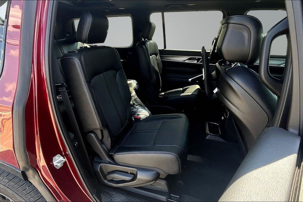 2026 Jeep Grand Wagoneer Limited Altitude