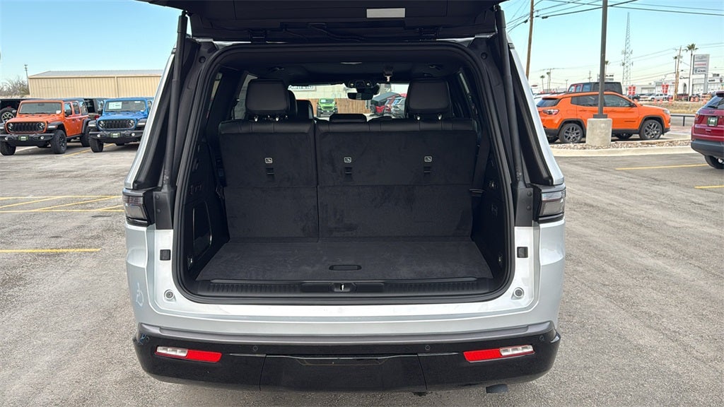 2026 Jeep Grand Wagoneer GRAND WAGONEER LIMITED ALTITUDE 4X4