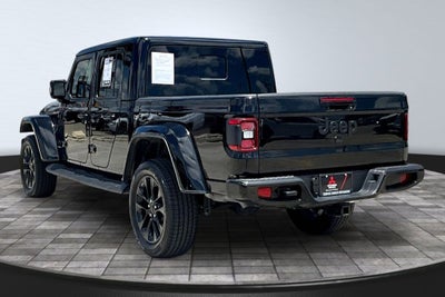 2022 Jeep Gladiator Overland