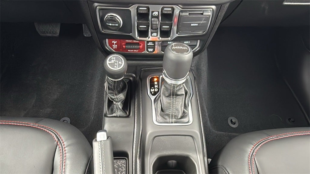 2025 Jeep Gladiator GLADIATOR RUBICON 4X4