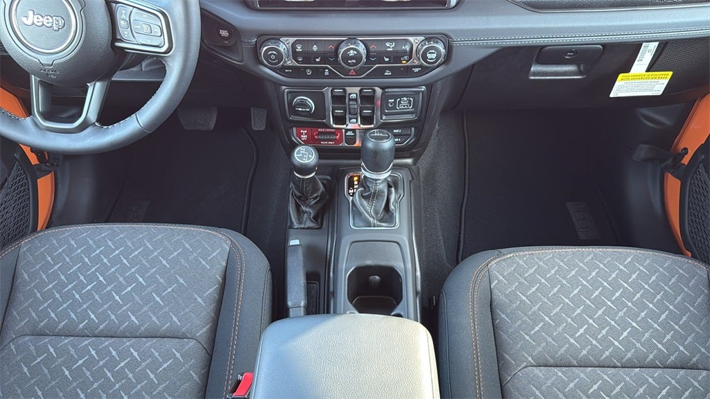 2025 Jeep Gladiator GLADIATOR MOJAVE 4X4