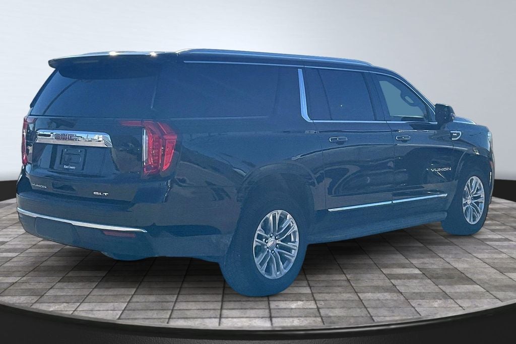2023 GMC Yukon XL SLT