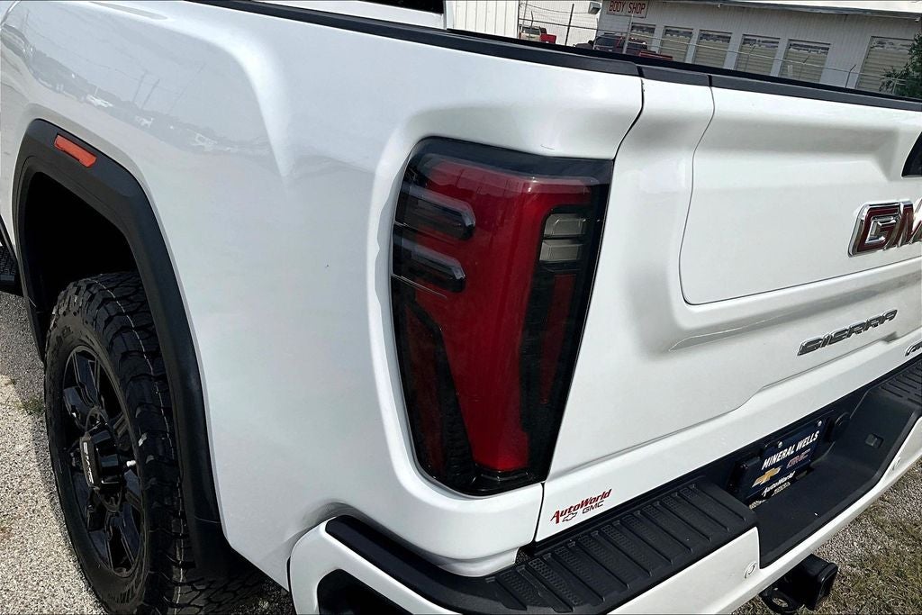2024 GMC Sierra 2500HD AT4