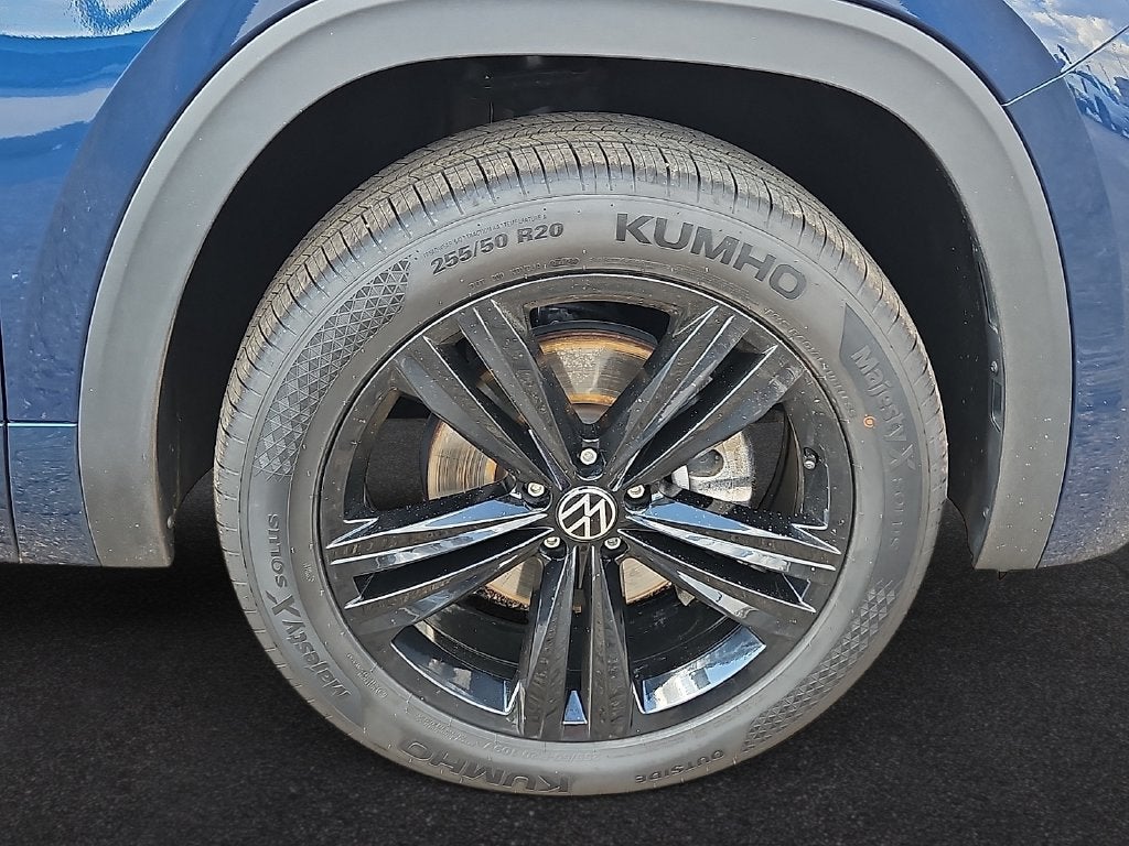 2023 Volkswagen Atlas Cross Sport 3.6L V6 SEL R-Line