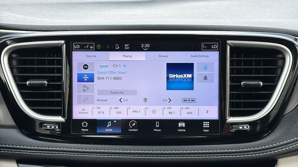 2023 Chrysler Pacifica Hybrid Touring L