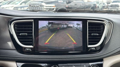 2023 Chrysler Pacifica Hybrid Touring L