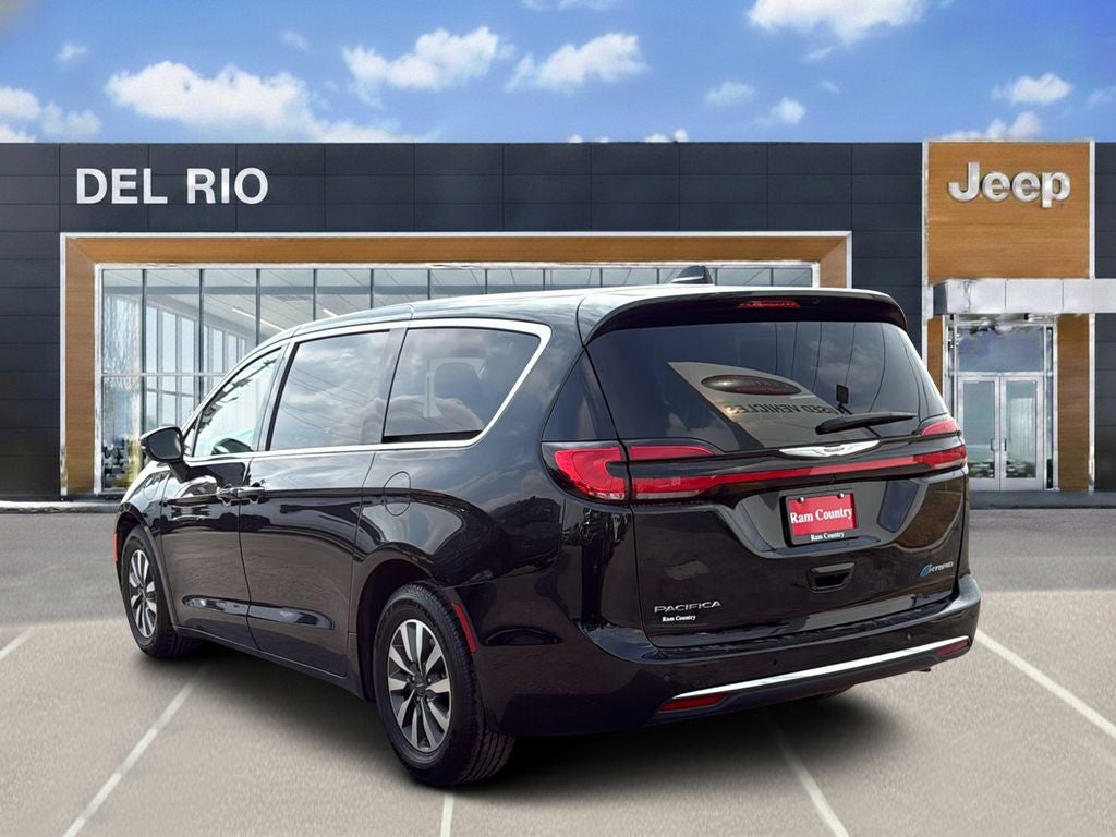 2023 Chrysler Pacifica Hybrid Touring L