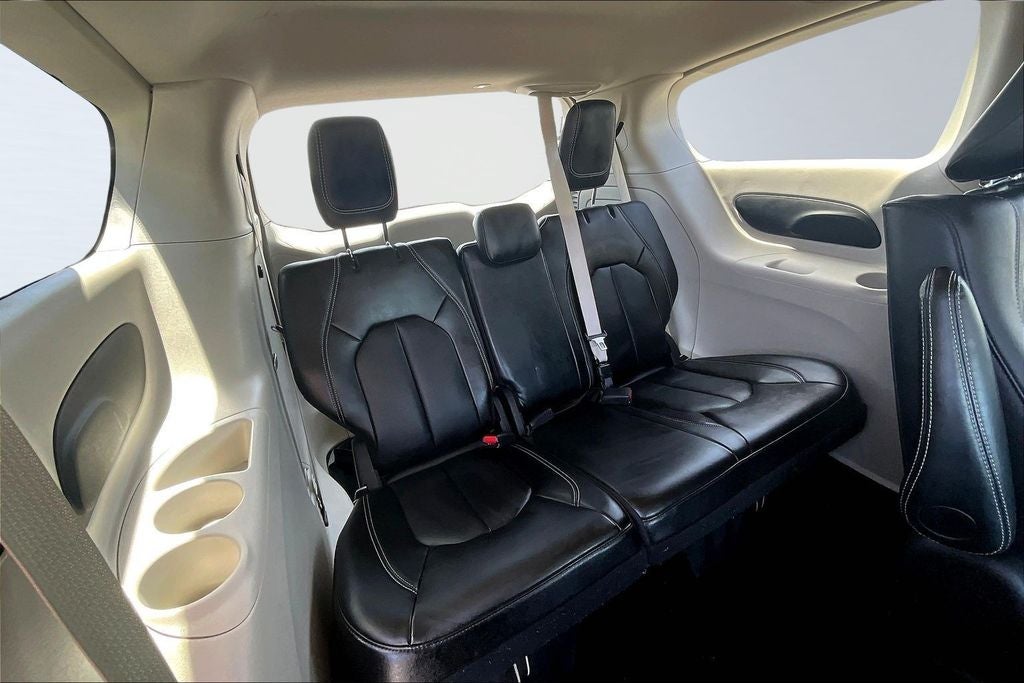 2024 Chrysler Pacifica Hybrid Select