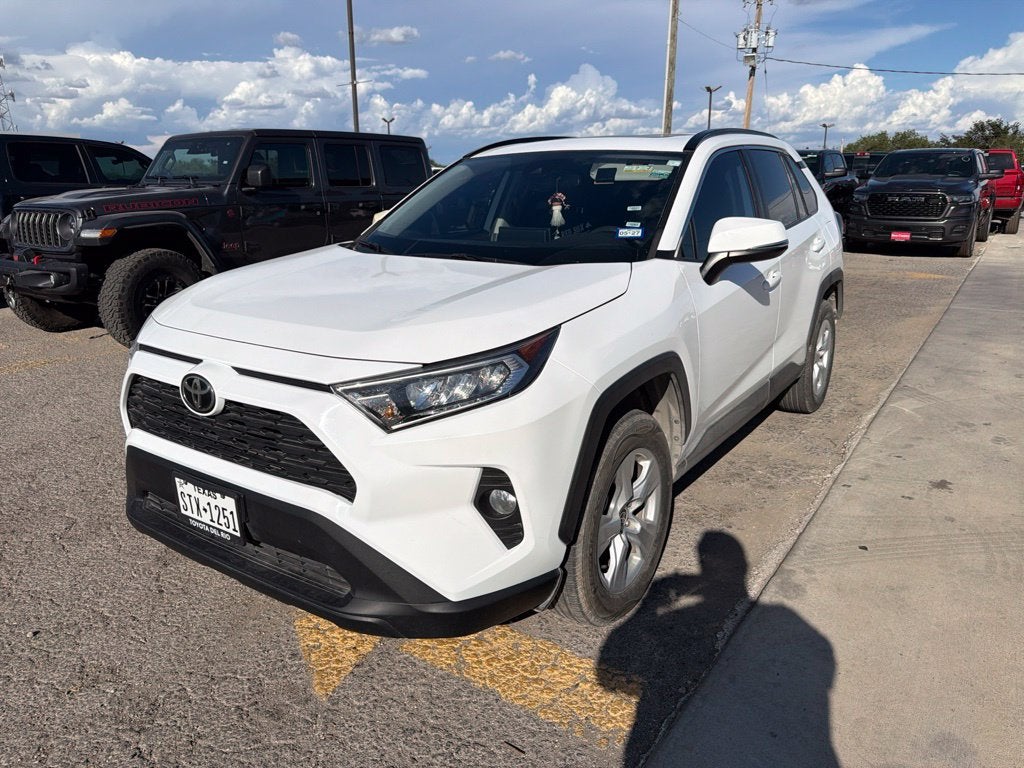 2021 Toyota RAV4 XLE